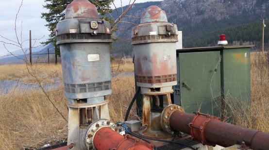 The chief benefit of a vertical turbine pump